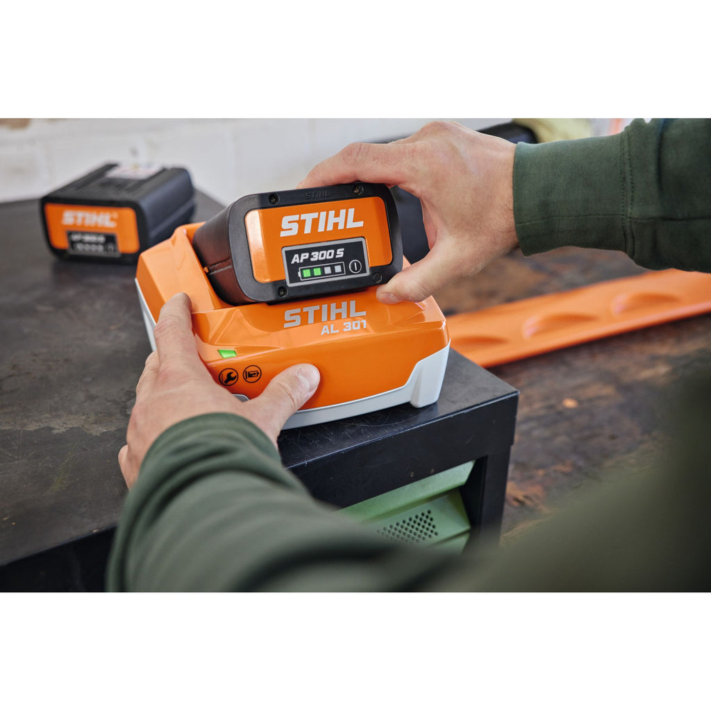 STIHL Batteriladdare AL 301