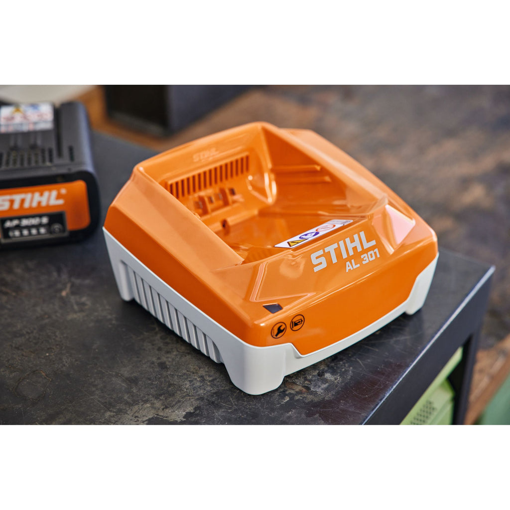 STIHL Batteriladdare AL 301