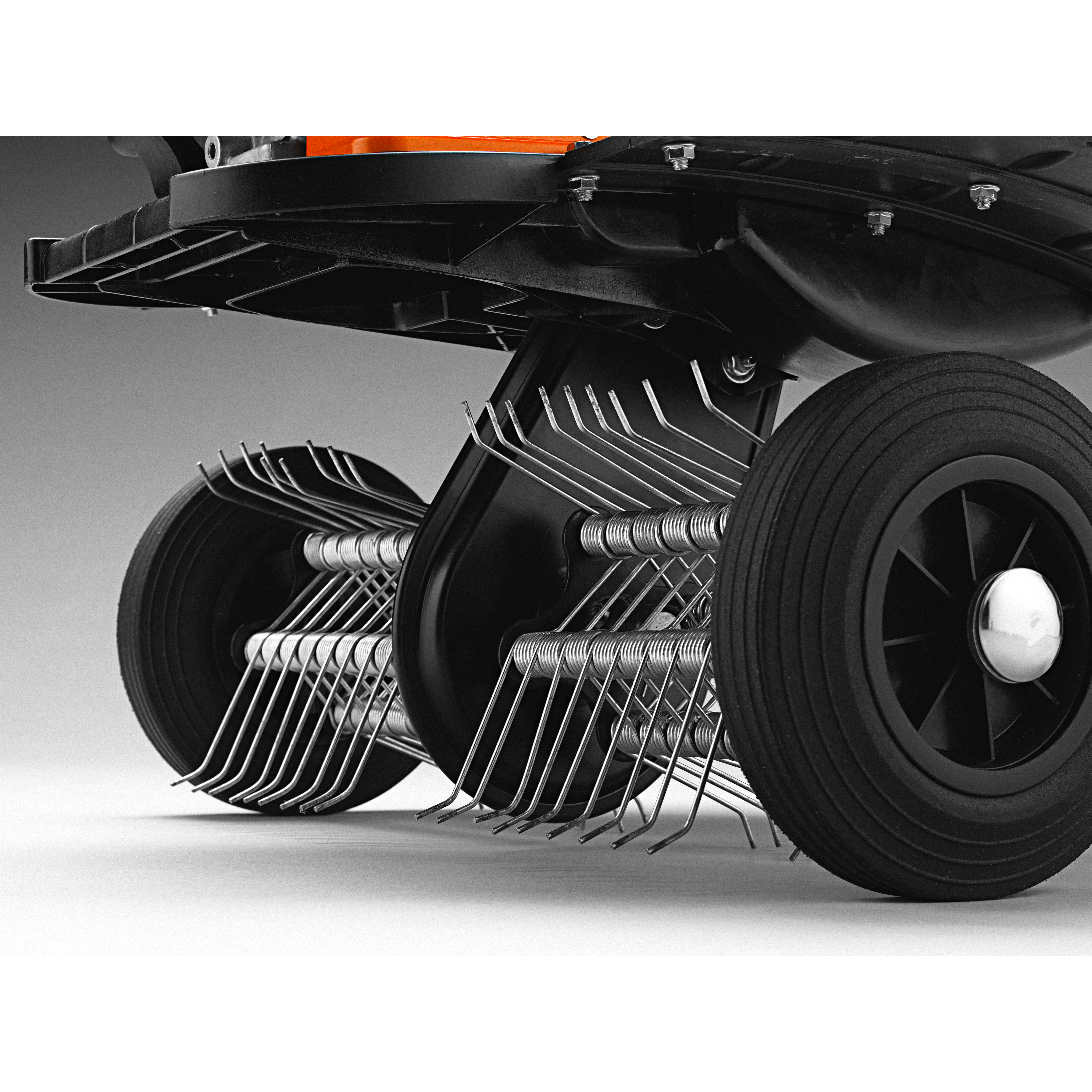 HUSQVARNA Mossrivare