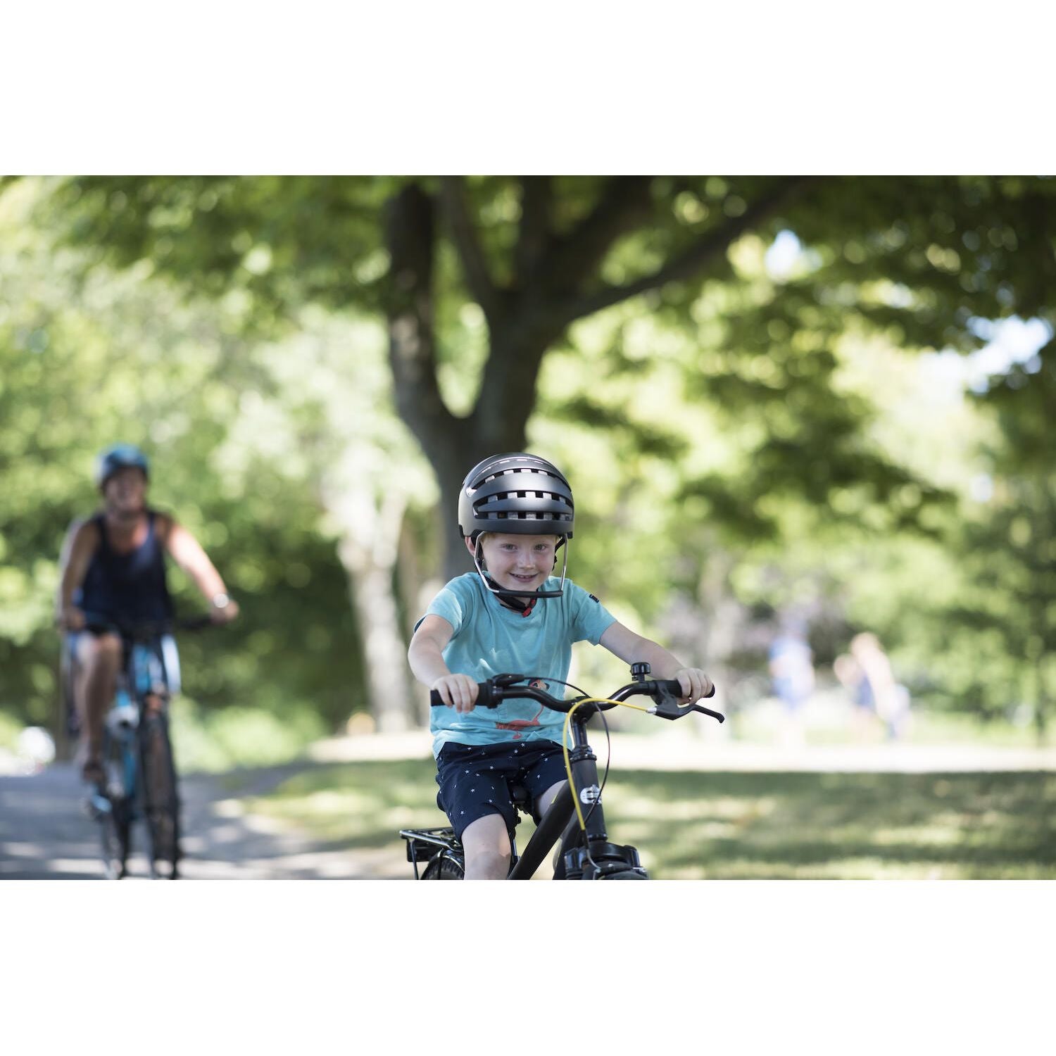 TEC Hjälm Boo MIPS 52-56 svart